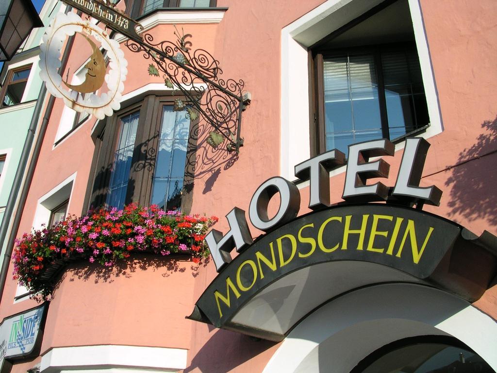 Hotel Mondschein อินส์บรุค ภายนอก รูปภาพ